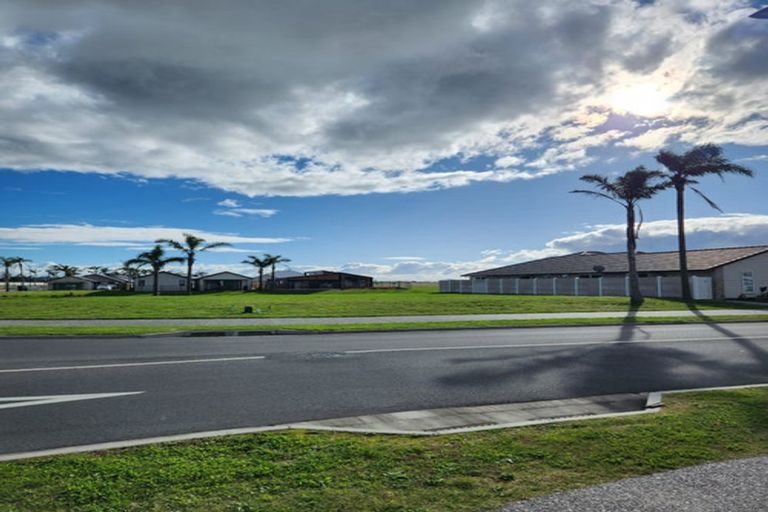 Photo of property in 3 Montiicola Drive, Papamoa Beach, Papamoa, 3118