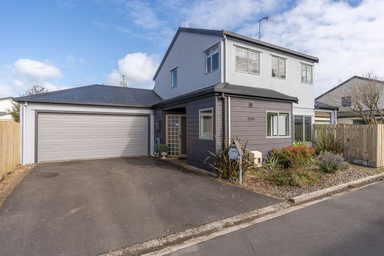 Photo of property in 70a Palmerston Street, Hamilton Central, Hamilton, 3204