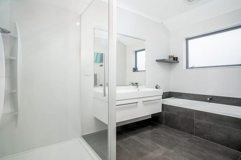 Photo of property in 7 Cayman Court, One Tree Point, 0118