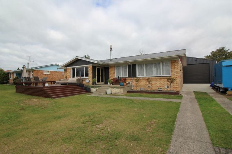 Photo of property in 19 Kenmore Place, Tokoroa, 3420