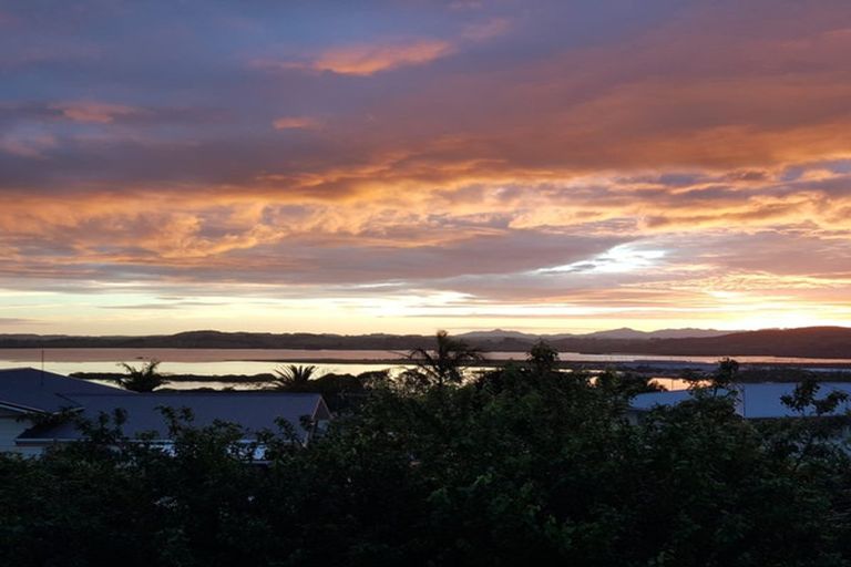 Photo of property in 18 Ross Street, Onerahi, Whangarei, 0110