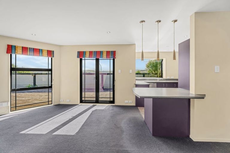 Photo of property in 75 Kentwood Drive, Woodridge, Wellington, 6037