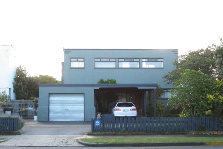 Photo of property in 97 Latham Street, Marewa, Napier, 4110