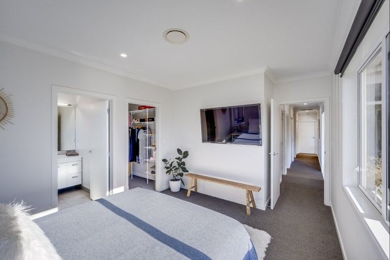 Photo of property in 54 Eriksen Road, Te Awa, Napier, 4110