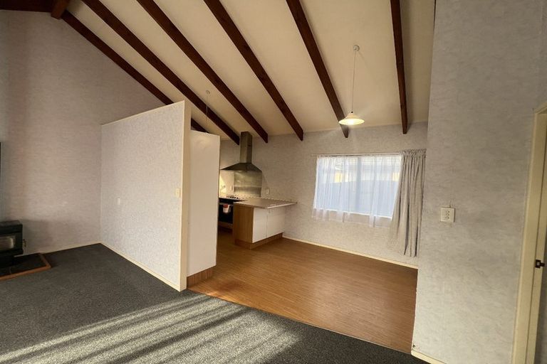 Photo of property in 672 Queen Street East, Levin, 5510
