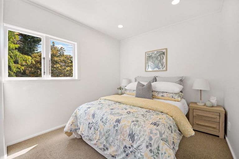 Photo of property in 80 Glendale Road, Glen Eden, Auckland, 0602