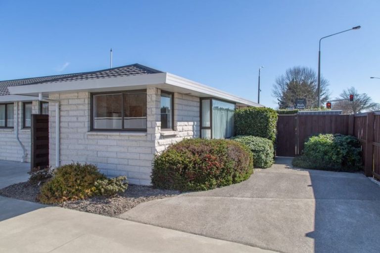 Photo of property in 1/201 Harewood Road, Papanui, Christchurch, 8053