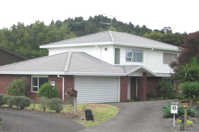Photo of property in 23 Chedworth Drive, Glenfield, Auckland, 0629
