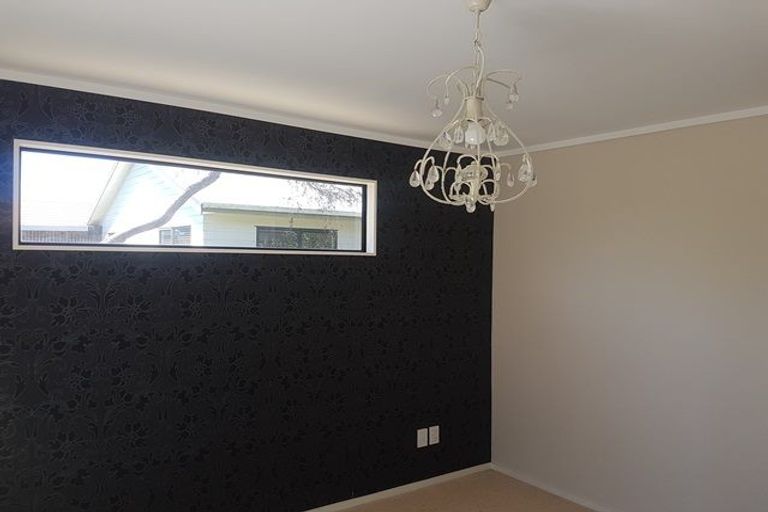 Photo of property in 46 Dalfield Place, Highbury, Palmerston North, 4412
