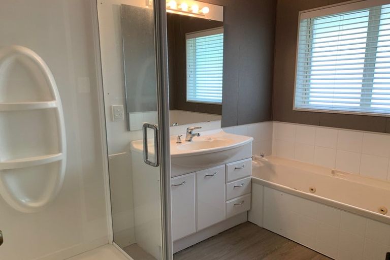 Photo of property in 29 Santa Monica Drive, Papamoa Beach, Papamoa, 3118