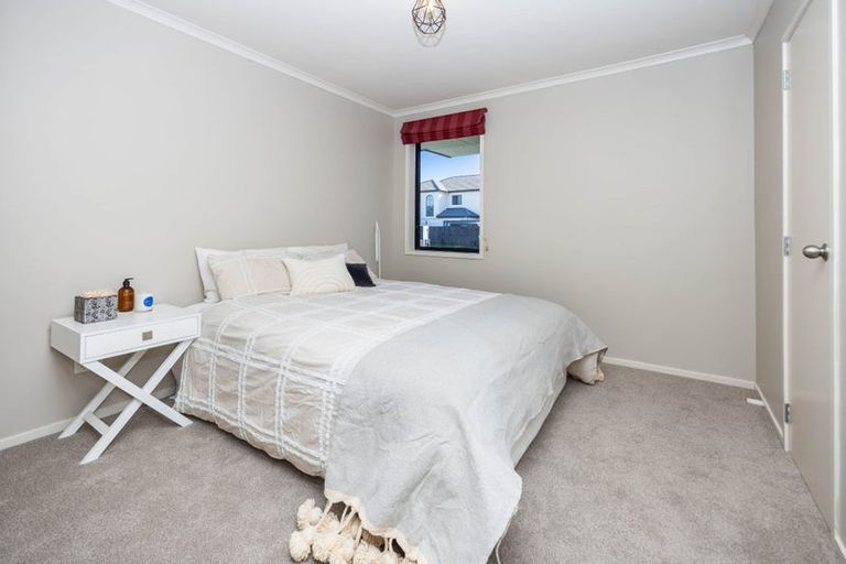 Photo of property in 31 Nielsen Gardens, Rototuna, Hamilton, 3210