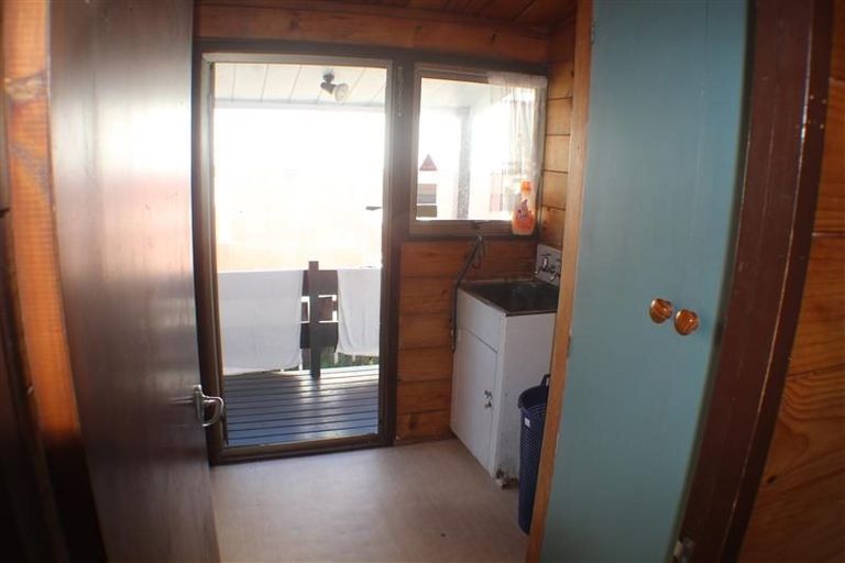 Photo of property in 101 Conclusion Street, Ascot Park, Porirua, 5024