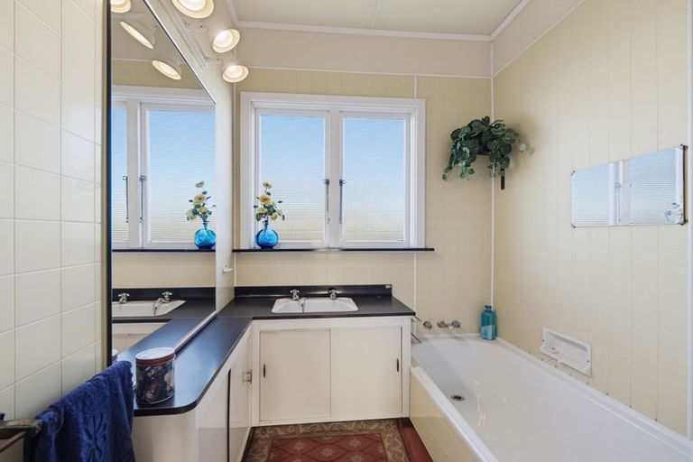Photo of property in 49 Lune Street, South Hill, Oamaru, 9400