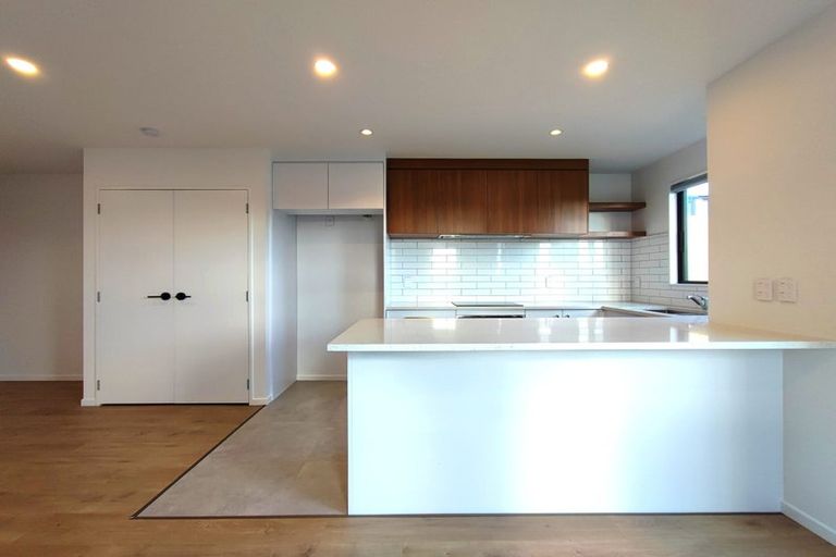 Photo of property in 21 Biokovo Street, Massey, Auckland, 0614