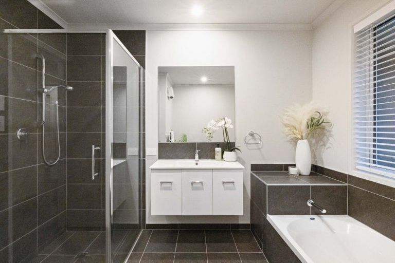 Photo of property in 121 Condor Drive, Pyes Pa, Tauranga, 3112