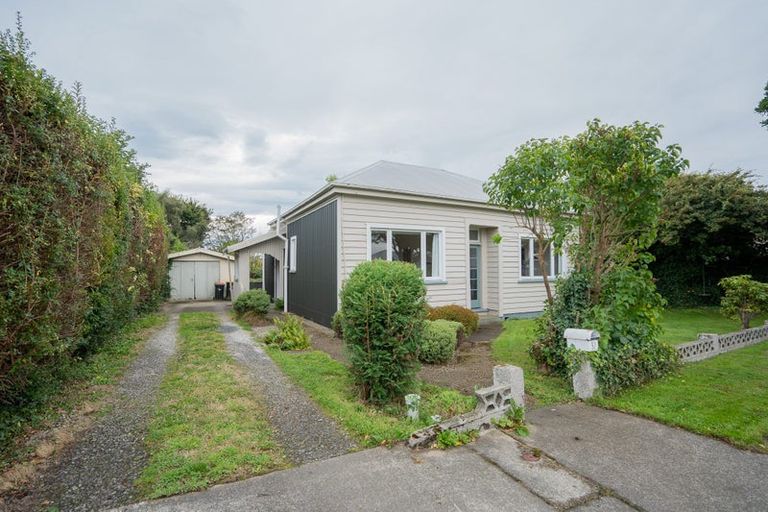 Photo of property in 32 Robertson Street, Richmond, Invercargill, 9810
