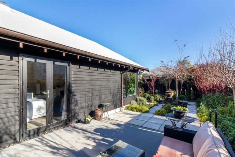 Photo of property in 33a Jacksons Road, Merivale, Christchurch, 8014