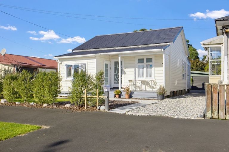 Photo of property in 34 Cobden Street, Westport, 7825