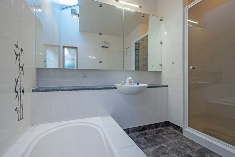 Photo of property in 12 D'urville Rise, Richmond, 7020