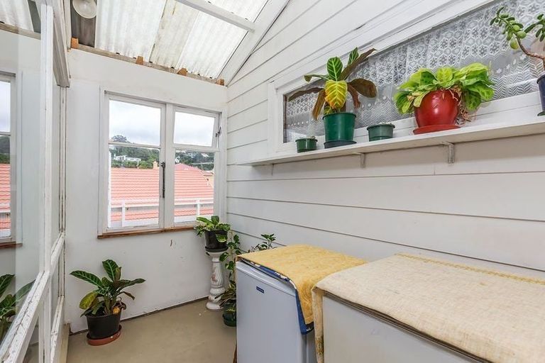 Photo of property in 26 Reef Street, Island Bay, Wellington, 6023