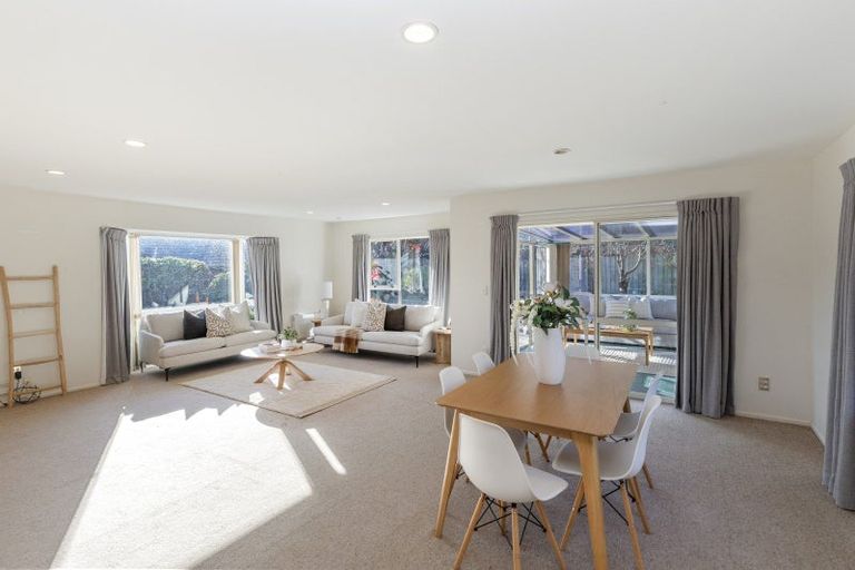 Photo of property in 23 Basil Place, Mount Pleasant, Christchurch, 8081
