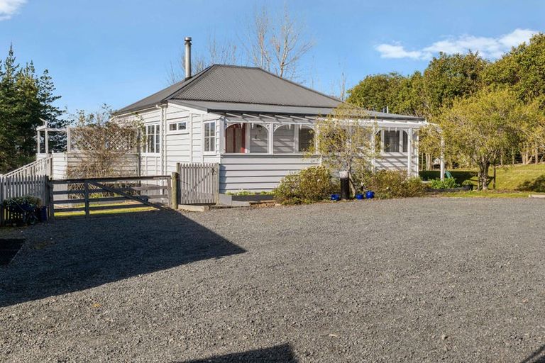 Photo of property in 43 J Tolhopf Road, Puhoi, Warkworth, 0981