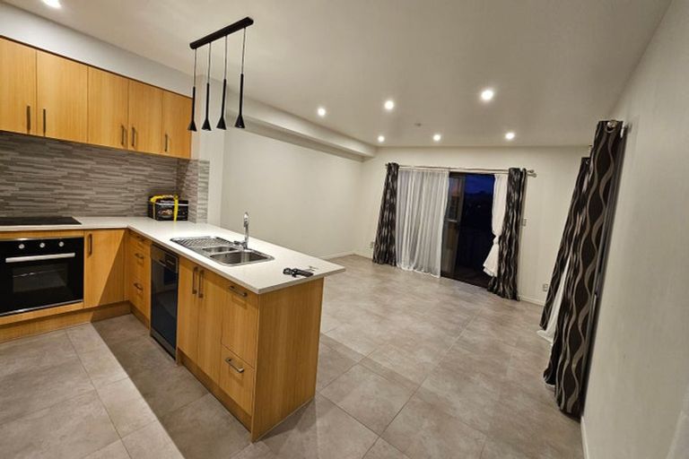 Photo of property in 37a Kahui Parade, Karaka, Papakura, 2113