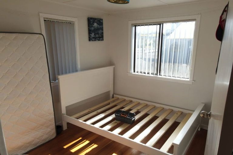 Photo of property in 3 Springs Road, Parakai, 0830