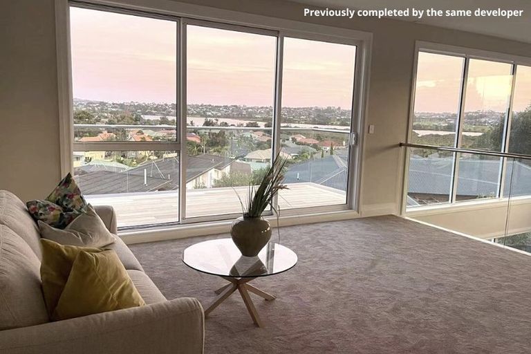 Photo of property in 40 Paparahi Place, Wainui, 0992