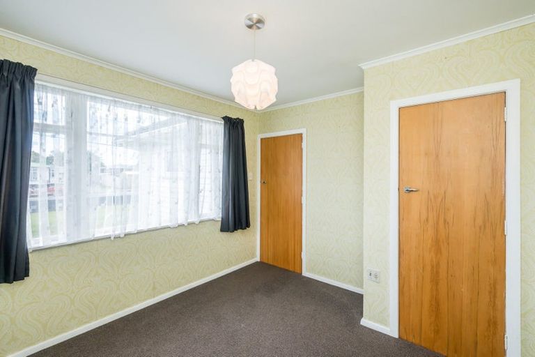 Photo of property in 15 Carlisle Street, Levin, 5510