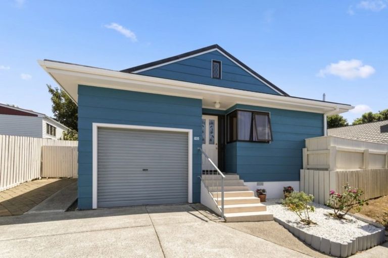 Photo of property in 14a Mascot Street, Tawa, Wellington, 5028