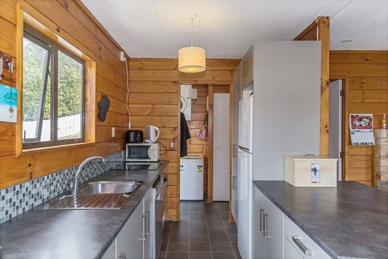 Photo of property in 31 Matai Road, Stanmore Bay, Whangaparaoa, 0932