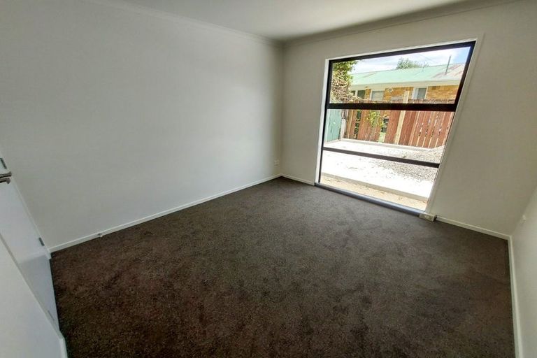 Photo of property in 1/152 Old Farm Road, Hamilton East, Hamilton, 3216