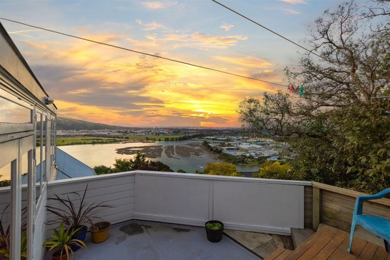 Photo of property in 2 Hobday Lane, Mount Pleasant, Christchurch, 8081