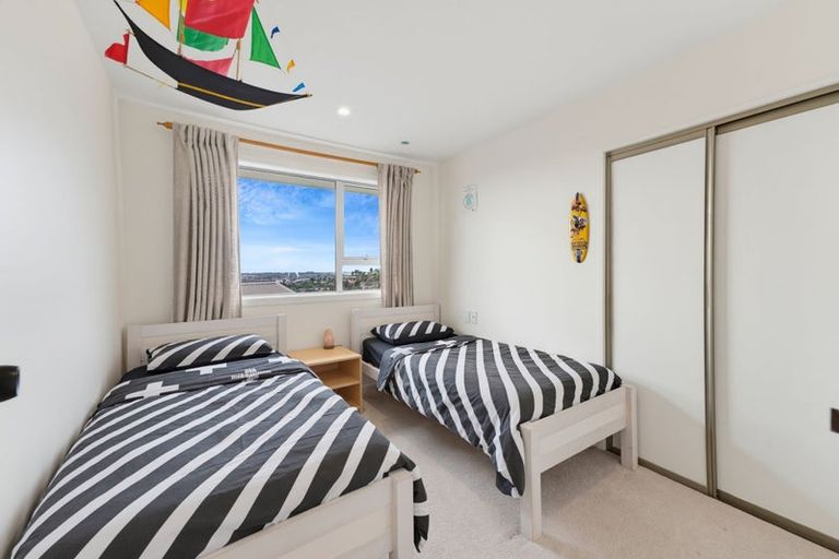 Photo of property in 1/14a Millhill Lane, Huntsbury, Christchurch, 8022