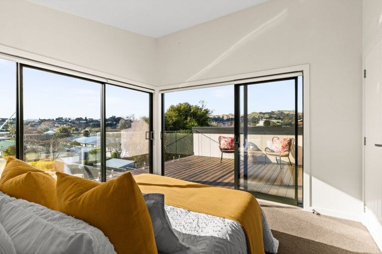 Photo of property in 32a Lucknow Road, Havelock North, 4130