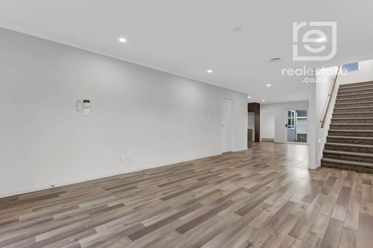 Photo of property in 17f Prictor Street, Papakura, 2110