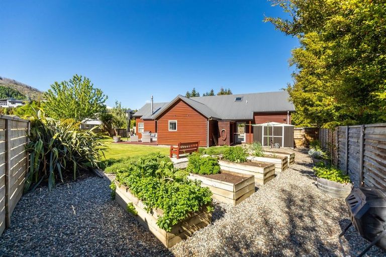 Photo of property in 18 Redfern Terrace, Arthurs Point, Queenstown, 9371