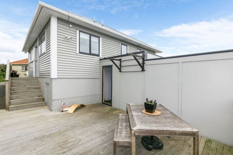 Photo of property in 15 Hindmarsh Street, Johnsonville, Wellington, 6037