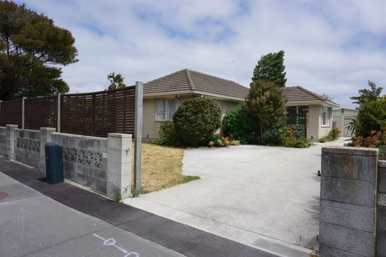 Photo of property in 20 Woodlands Place, Aranui, Christchurch, 8061