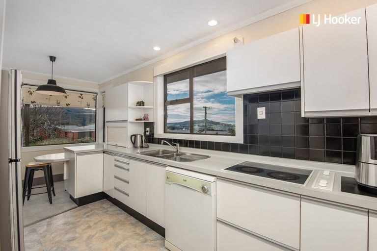 Photo of property in 303 Brockville Road, Brockville, Dunedin, 9011