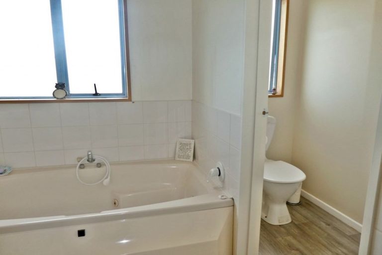 Photo of property in 21 Wilson Street, Moeraki, Palmerston, 9482