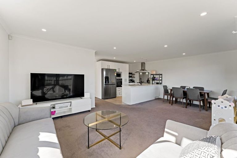 Photo of property in 113 Kuaka Drive, Takanini, 2112