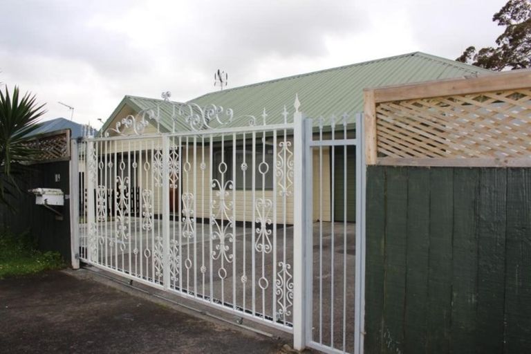 Photo of property in 109 Kindergarten Drive, Conifer Grove, Takanini, 2112