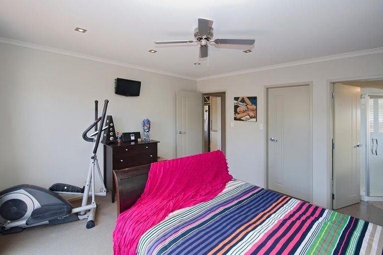Photo of property in 144 Tuihana Drive, Papamoa Beach, Papamoa, 3118