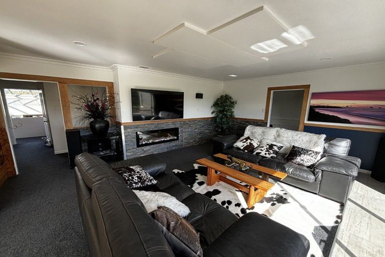 Photo of property in 8b Ronald Street, Strandon, New Plymouth, 4312