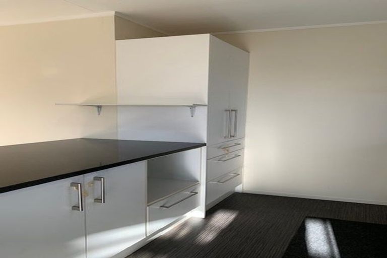 Photo of property in 14 Chayward Place, Mangere, Auckland, 2022