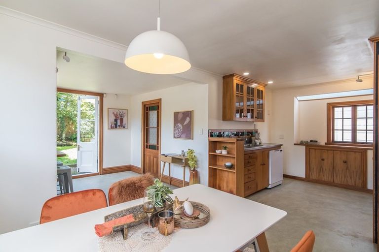 Photo of property in 20 Glendavar Street, Berhampore, Wellington, 6023