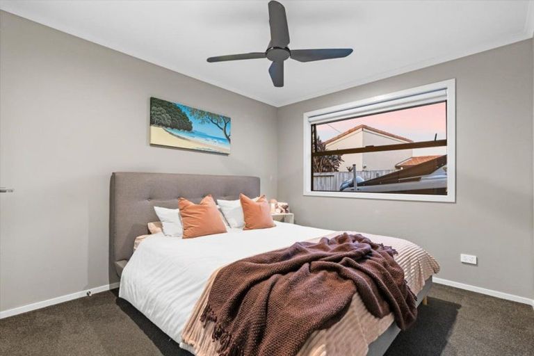 Photo of property in 6 Donelle Place, Te Puke, 3119