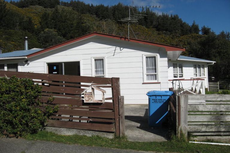 Photo of property in 62 Castlerea Street, Wainuiomata, Lower Hutt, 5014